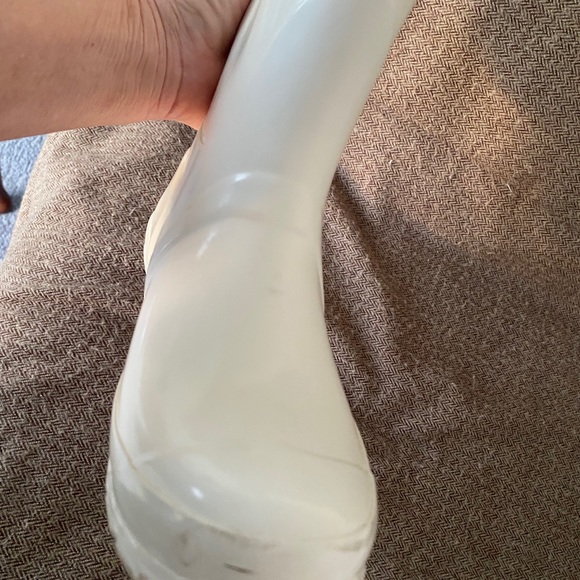 Boots - Picture 6 of 7